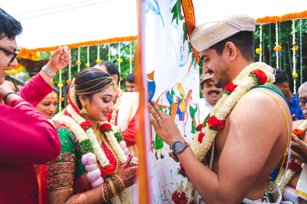 A tambrahm-kannada wedding : the story of akshata & sankar